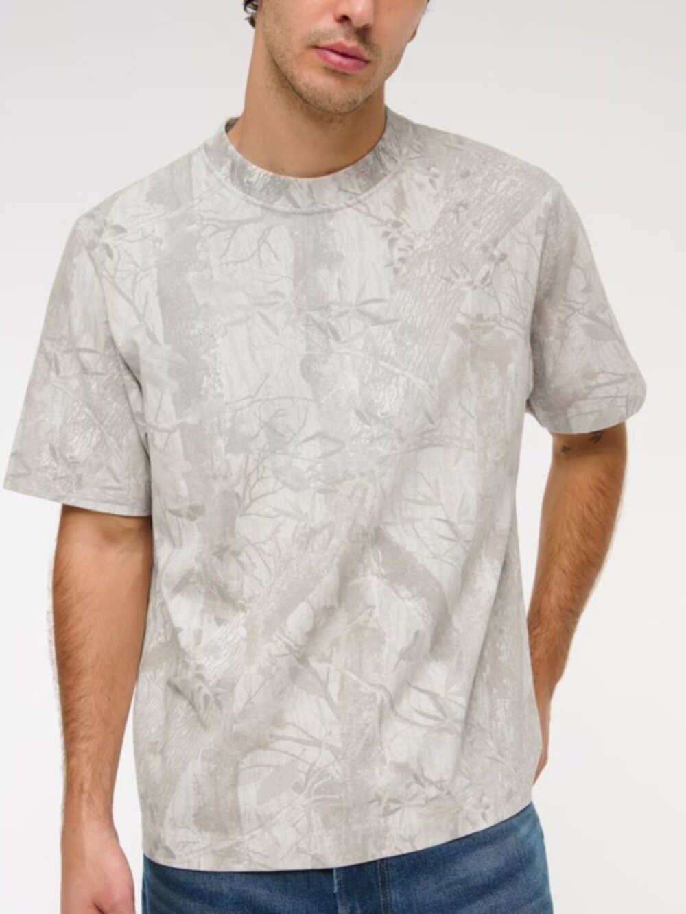 Abercrombie & Fitch Premium Essentials Cropped T-Shirt Camo Medium